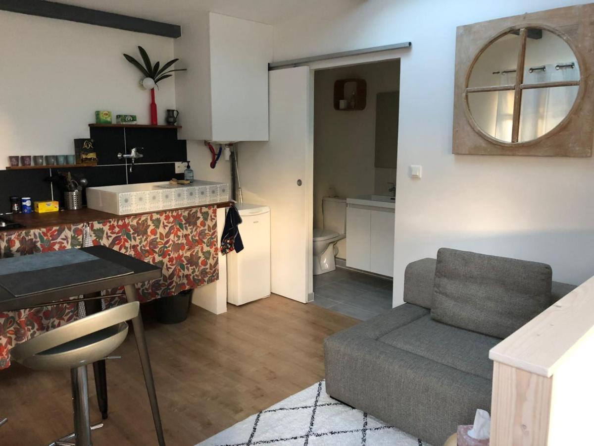 Charmant Logement Avec Parking Apartman Orvault Kültér fotó